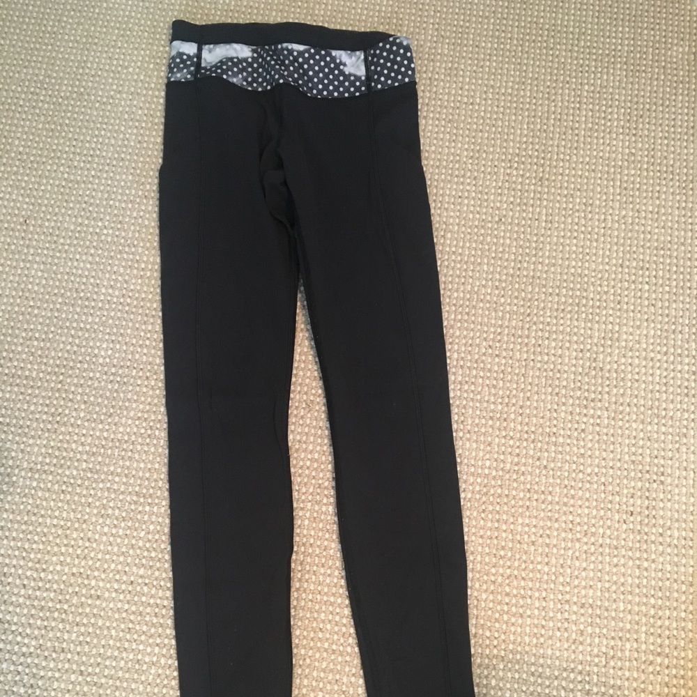 Lululemon black leggings